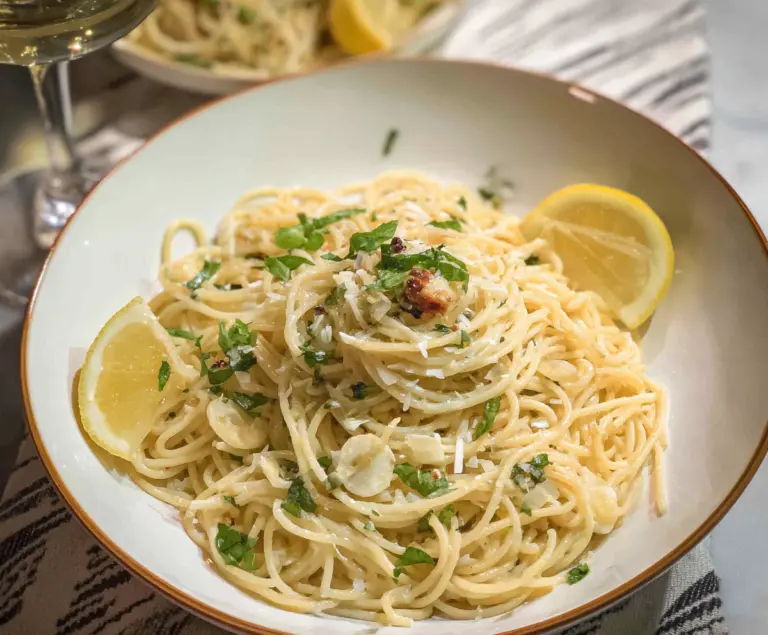Lemon Butter Garlic Pasta